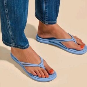 Olukai flip flops size 7 New